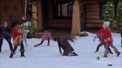 Come on kids! - Christmas at Holly Lodge