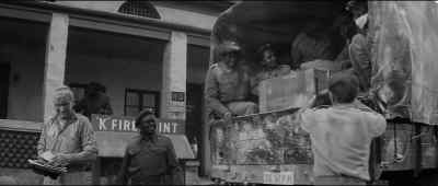 - Come on, lads. Let's be havin' ya.
- Good trip, Sergeant? - Guns at Batasi