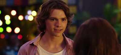 Come on, Lee. It's no big deal. Seriously. - The Kissing Booth