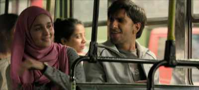 Come on, let me enjoy that feeling.
Don't be like that. - Gully Boy
