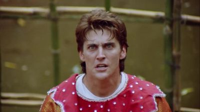 Let the girl go - The King of the Kickboxers