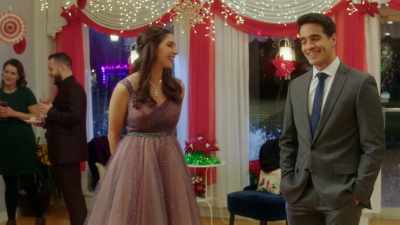 Come on.
Let's dance. - Sugar Plum Twist