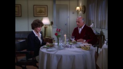 Come on.
Let's eat. - The Love Boat
