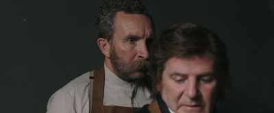 Come on, let's get him over.
Up you go. All right. - The Professor and the Madman