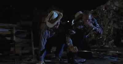 - Come on, let's get them!
- No! - 3 Ninjas: Knuckle Up