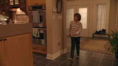Come on, let's have some pizza. - The Night Before the Night Before Christmas