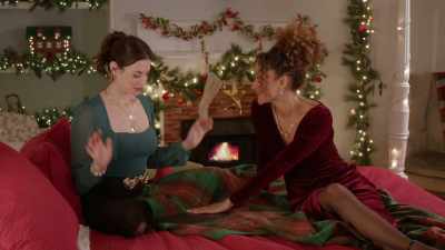 Come on, let's head down. - Believe in Christmas
