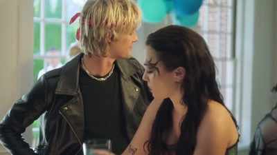 Come on, let's party it up, - Secrets on Greek Row