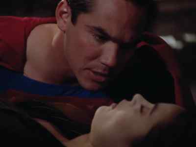 Come on, Lois. Come back to me. - Lois & Clark: The New Adventures of Superman