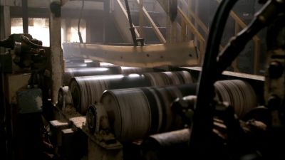 Come on, Luther.
Where the hell are you? - Supernatural