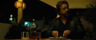 Come on, man, sit down.
You're making me nervous. - Den of Thieves 2: Pantera