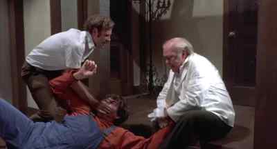 Come on, Max, grab his arm! - The Incredible 2-Headed Transplant