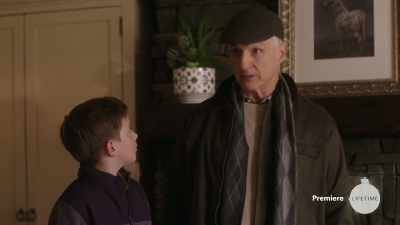 Come on, Max,
let's go find them. - Christmas Pen Pals