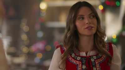 Come on, Mia. We both know
Ann can do no wrong in Herb's eyes. - Christmas on Windmill Way