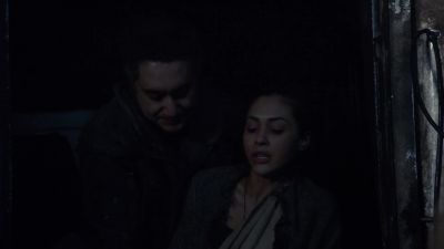- Come on.
- Mm! - The 100