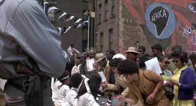 Come on! Next!
What's your name, Miss? - Cotton Comes to Harlem