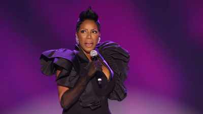 Come on now, you see 'em on Facebook - Sommore: Queen Chandelier