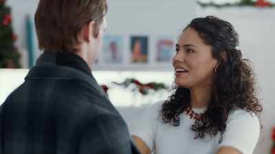 - Come on.
- Oh, I don't know - Well Suited For Christmas
