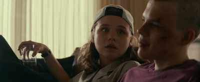 - Come on.
- Okay, - Giant Little Ones