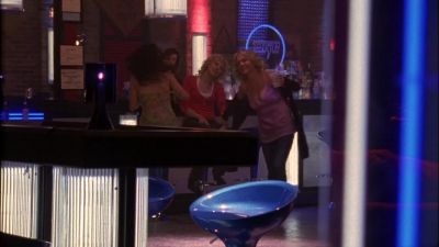 -Come on, Peyton.
-Deb, no. - One Tree Hill