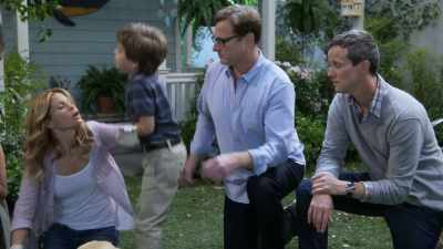 - Come on. Please, please!
- No. Max, no! - Fuller House