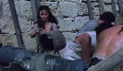 Come on, put your backs into it!
Come on now! - Warlords of Atlantis