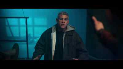 Come on. Put the gun away - Sixty Minutes