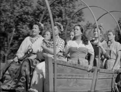 Come on, Rosie.
Get up, Jake. - Westward the Women