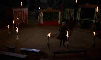 - Come on! - Vampire Circus