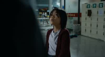 Come on, sweetie. - Train to Busan