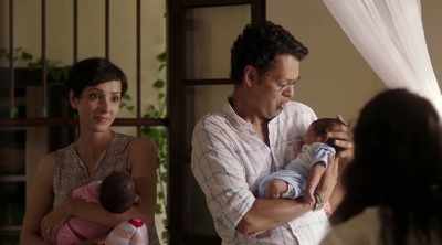 - Come on.
- Thank you. - The Good Karma Hospital