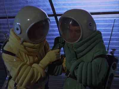 Come on! The ship's blasting off!.
We've gotta get back! - The Time Tunnel