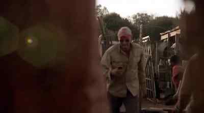 Come on. They're headed our way. - Tremors 5: Bloodlines