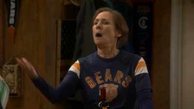 Come on! They're working
elbow-to-elbow, saving lives. - The Conners