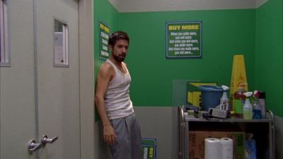 Come on, think, Morgan, think. - Chuck