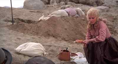 - Come on. Time to eat.
- Nah l gotta keep workin'. - The Magnificent Seven Ride!