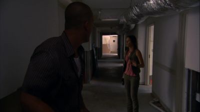 Come on! We got to go! - Burn Notice