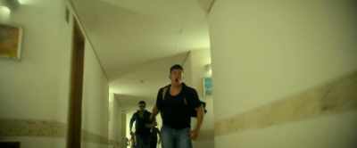 - Come on!
- We got him! - Medellin