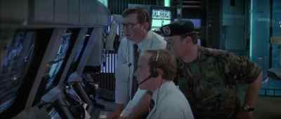Come on, Woodward.
I need you out here. - Universal Soldier