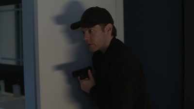Come out. Come out, pretty lady. - Deadly Estate