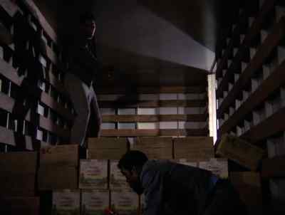 COME OUT OF THERE. - Mission: Impossible