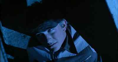 Come over here.
Can't talk to you down there. - The Delinquents