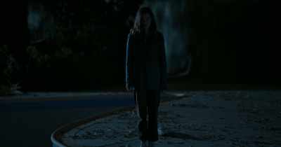 Come over here. I'll show you. - Night Shift