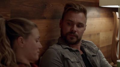 - Come over here. - Chicago P.D.