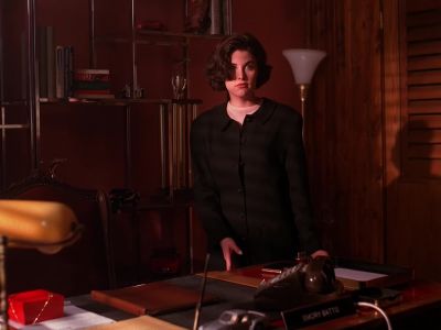 Come right this way, Jenny. - Twin Peaks