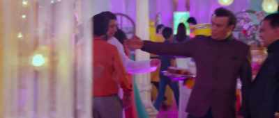 Come Sattu, where were you?
- Hello, son-in-law. - Shaadi Mein Zaroor Aana