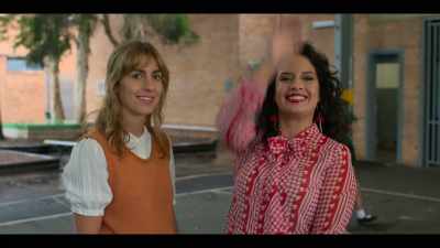 -Come and say hi.
-Oh, no, I have to go to uni. - Bump