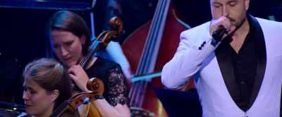 ♪ Come stop your crying
It will be all right ♪ - Lang Lang Plays Disney