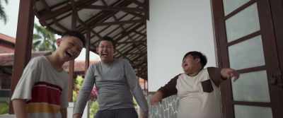 - Come and take it!
- Stop it! - Sri Asih