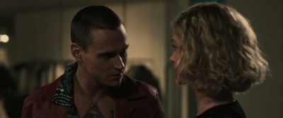 - Come te.
- Come me? In che senso? - Here Now
